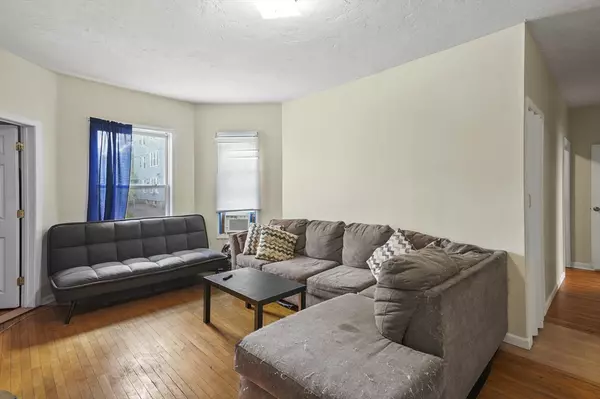 Worcester, MA 01610,22 Hollywood St #22-1