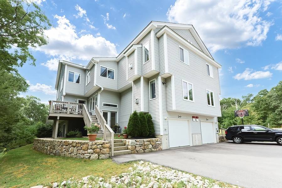 402 Old Bridge Lane #402, Bellingham, MA 02019