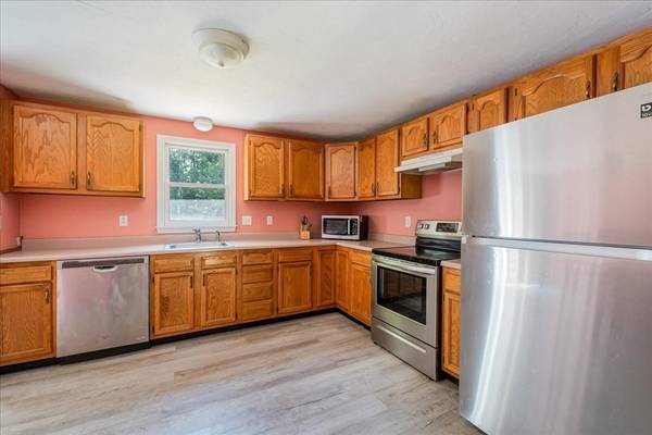 Middleboro, MA 02346,53 Purchade St