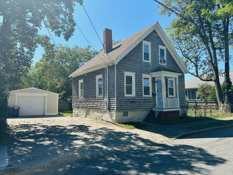 110 Topham St, New Bedford, MA 02746