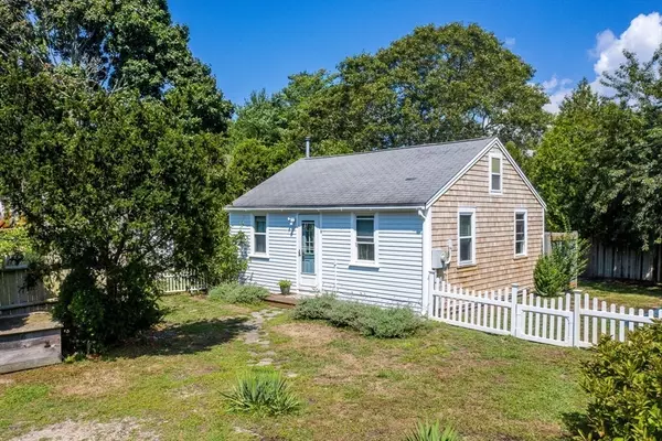 Yarmouth, MA 02673,52 S Sea #H