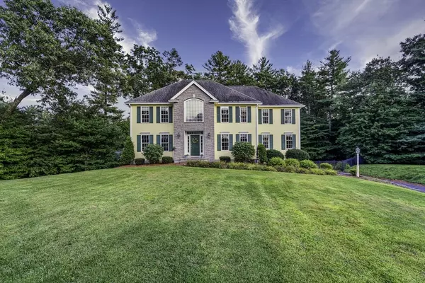 Groveland, MA 01834,10 Esty Way