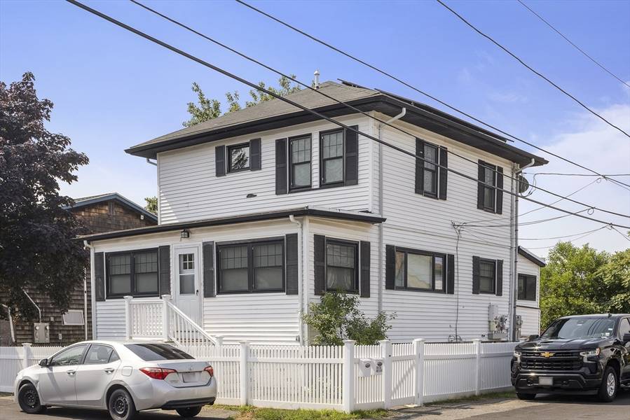 3 Clinton Rd, Revere, MA 02151