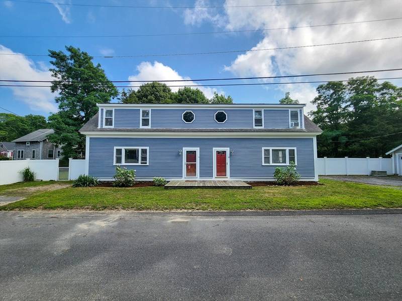 44 Washburn St #44, Bourne, MA 02562