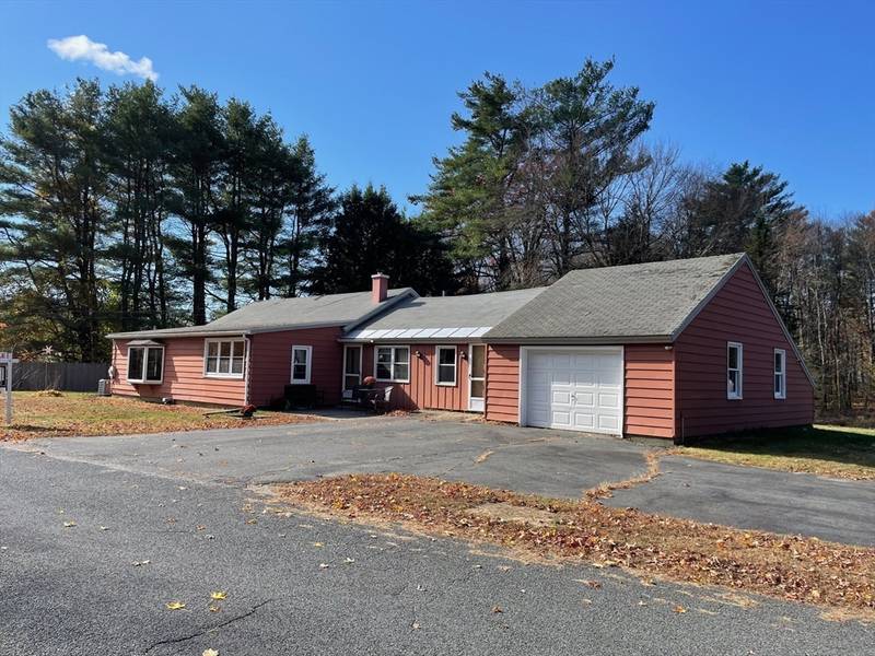 12 Harwood Dr, Bernardston, MA 01337