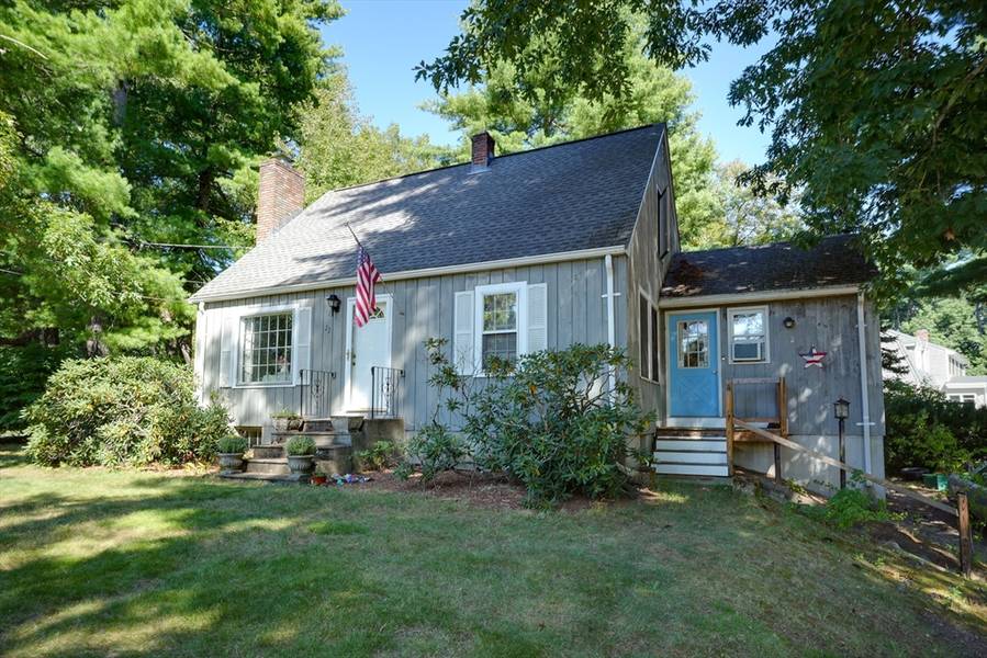 22 Crystal Lake Dr, Sudbury, MA 01776