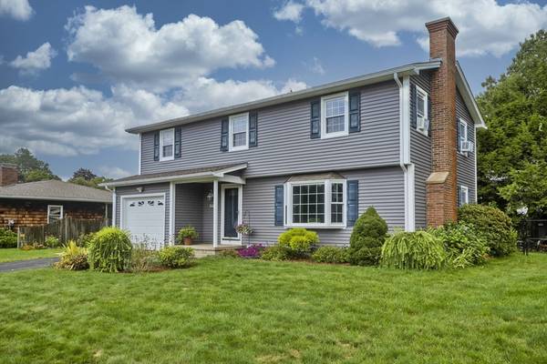 37 Tolpa Ct, Chicopee, MA 01020