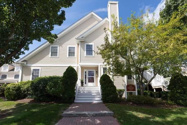 305 Hampton Way #305, Abington, MA 02351