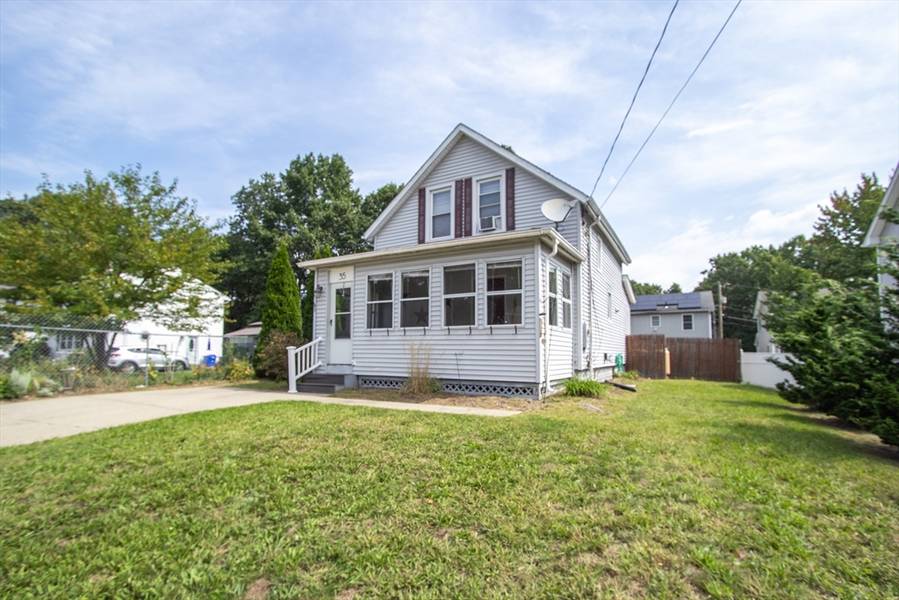 35 Bruce St, Springfield, MA 01109