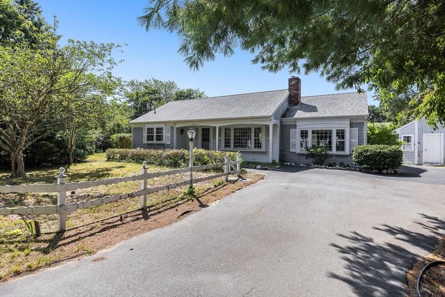 21 Johnson Ln, Yarmouth, MA 02673