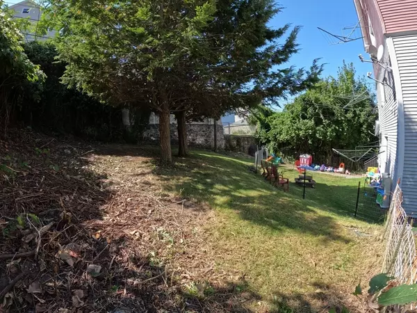 Worcester, MA 01610,13 View St