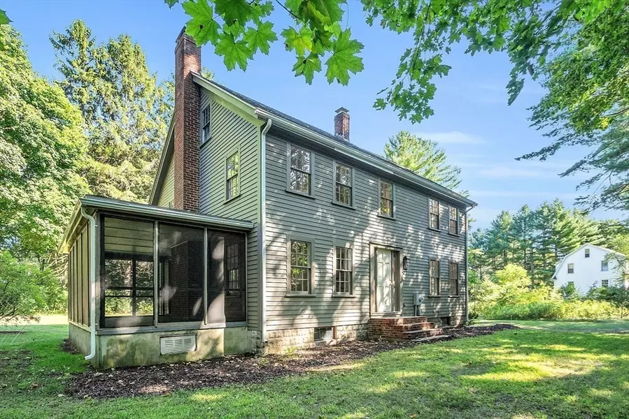 681 Barretts Mill Rd, Concord, MA 01742