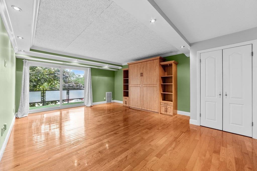 Boston, MA 02467,57 Broadlawn Pk #21A