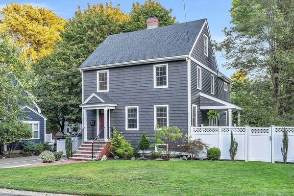 15 Glen Road, Reading, MA 01867