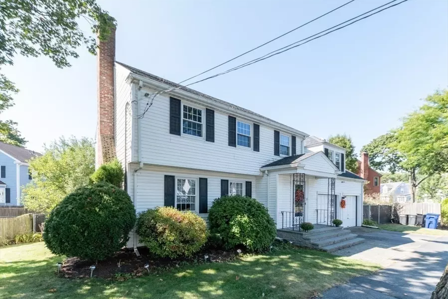 30 Courtland Cir, Milton, MA 02186