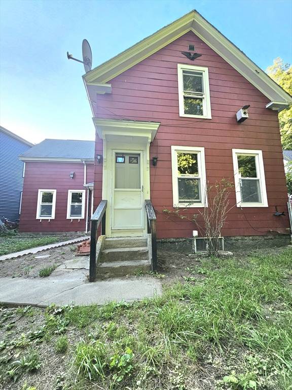 19 Norwood Ct, Fitchburg, MA 01420