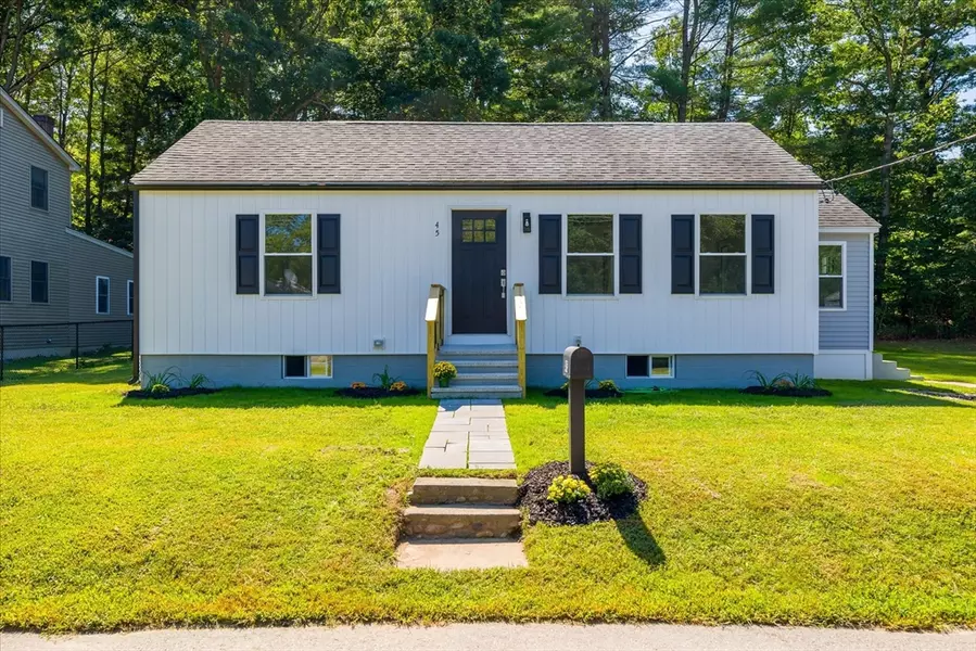 45 Lenox St, Athol, MA 01331