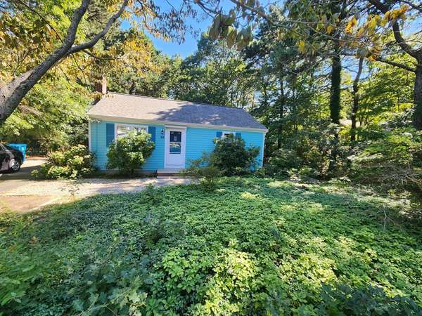 83 Odonnell Ave, Falmouth, MA 02536