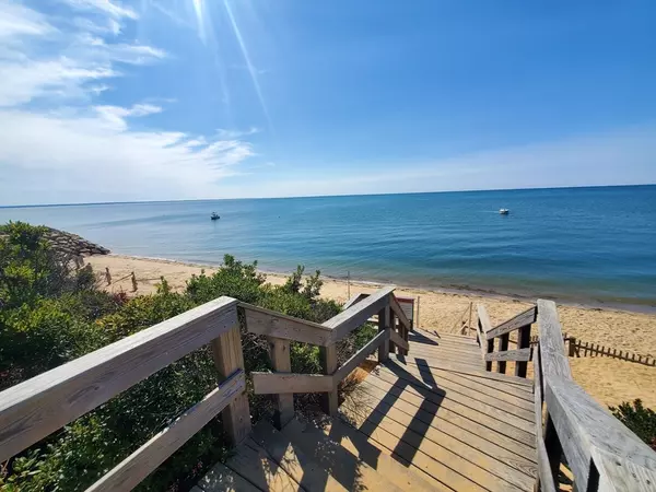 Eastham, MA 02642,140 Salt Works Rd