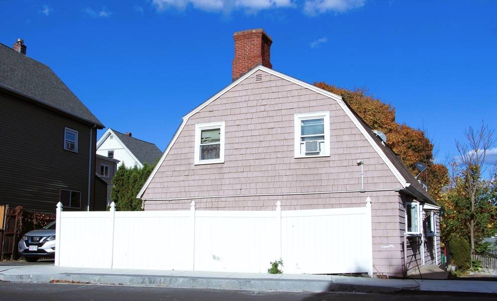 519 Ferry St, Everett, MA 02149