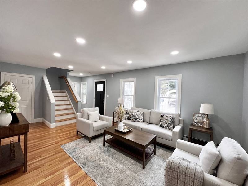 38 River Park St, Needham, MA 02494