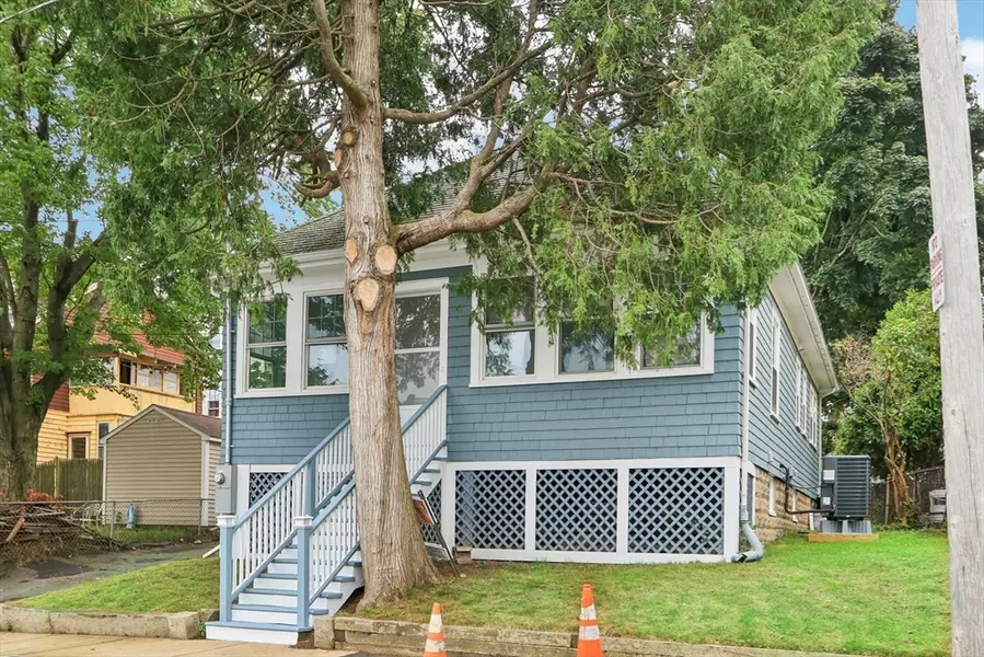 12 Arthur Ave, Everett, MA 02149