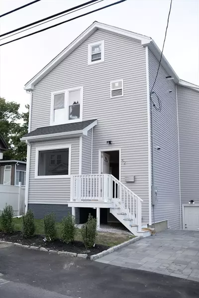 52 Newbury St, Brockton, MA 02301