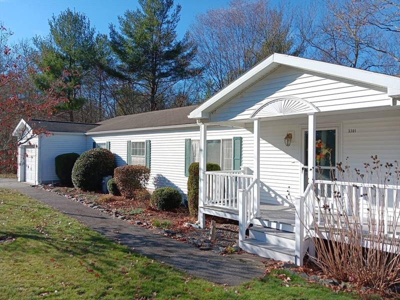 3301 Oak Point, Middleboro, MA 02346