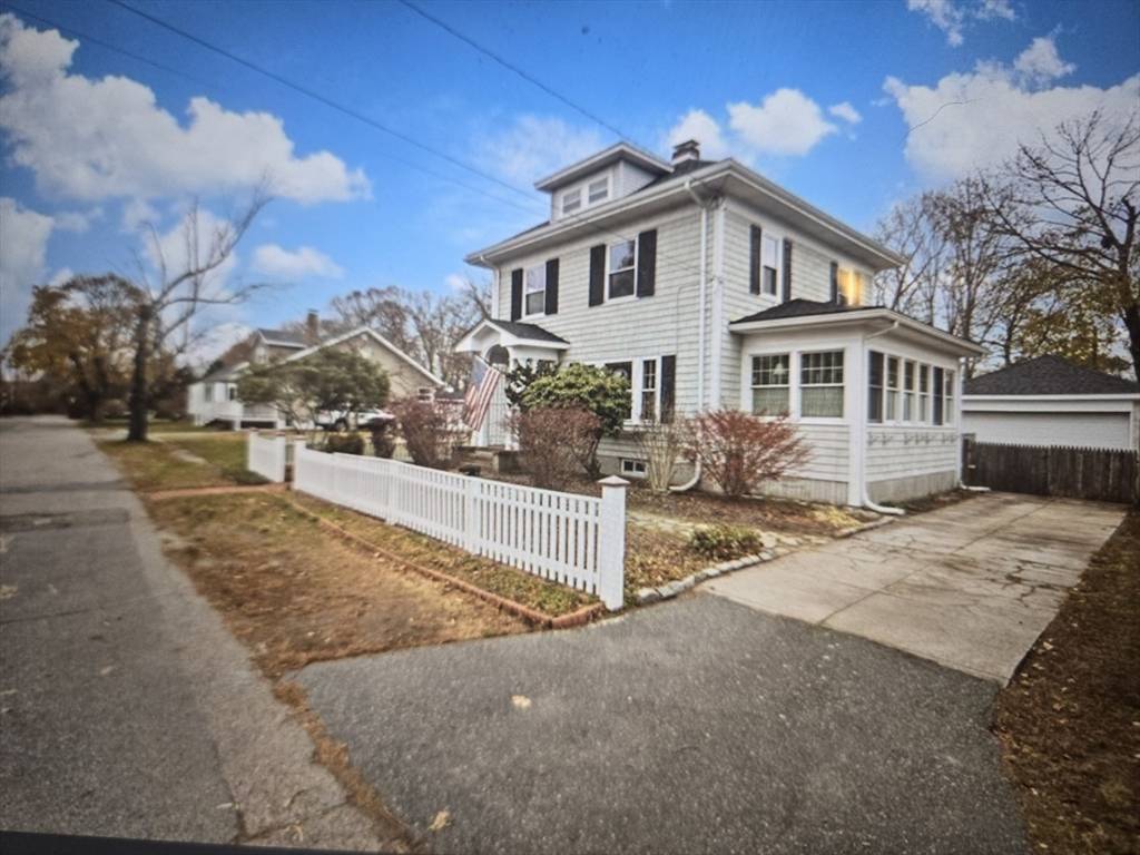 10 Champion Terrace, Dartmouth, MA 02747