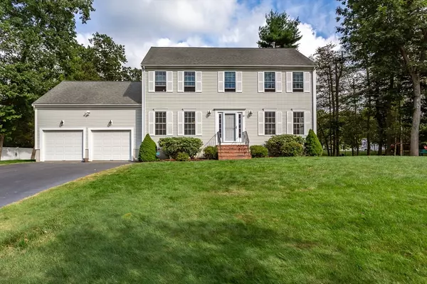 30 Pheasant Lane, Raynham, MA 02767