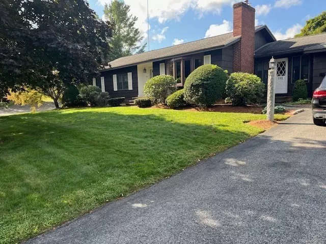 555 Whipple Rd, Tewksbury, MA 01876