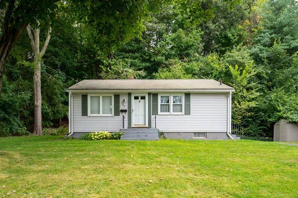 84 Hanward Hl, East Longmeadow, MA 01028