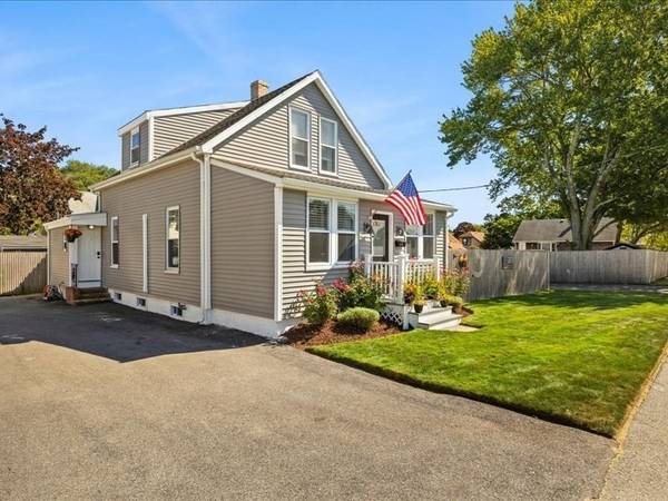 36 Bentley St, Swansea, MA 02777