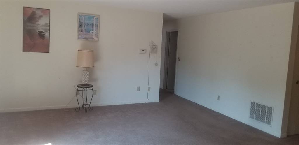Oxford, MA 01537,10 Thayer Pond Drive #U:11