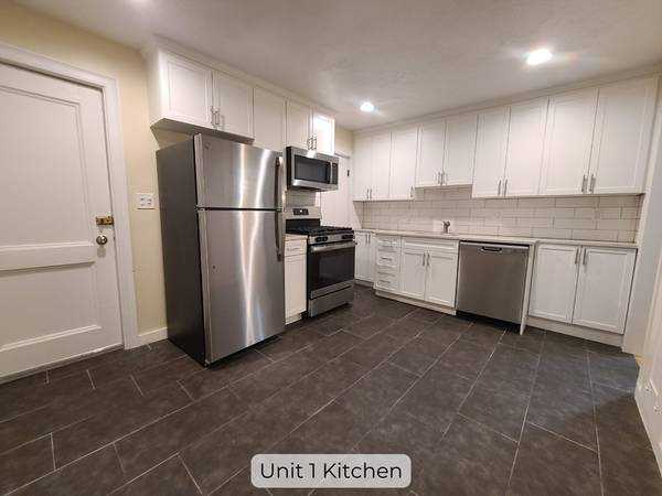 169 Everett St #1, Quincy, MA 02170