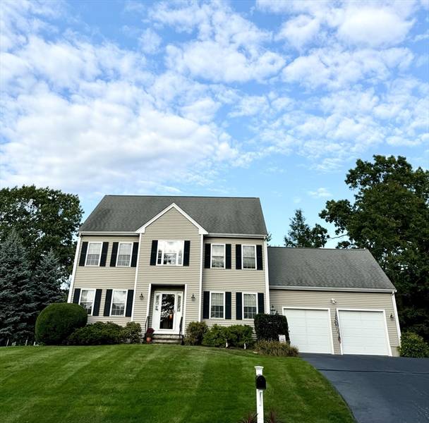 78 Old Wood Rd, North Attleboro, MA 02760