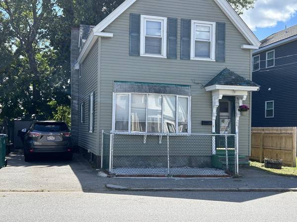 247 Plain St, Lowell, MA 01852