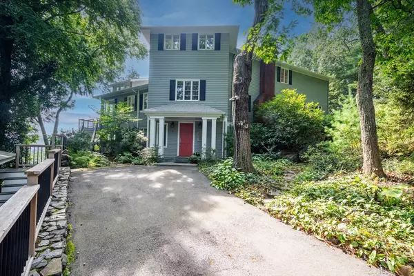 12 Huckleberry Hill Road, Lincoln, MA 01773