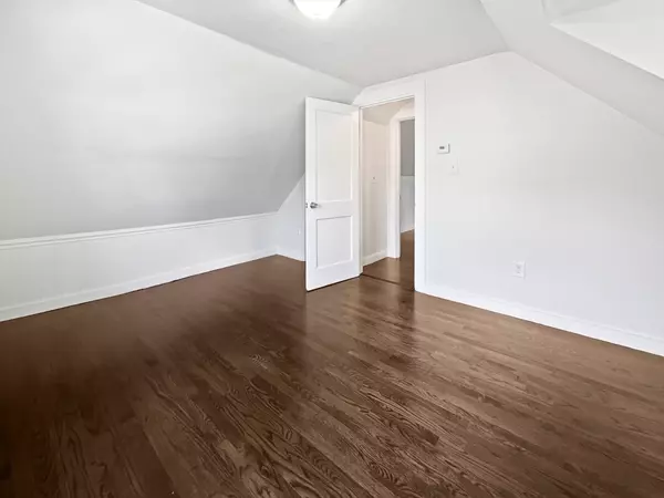 Reading, MA 01867,444 Lowell St