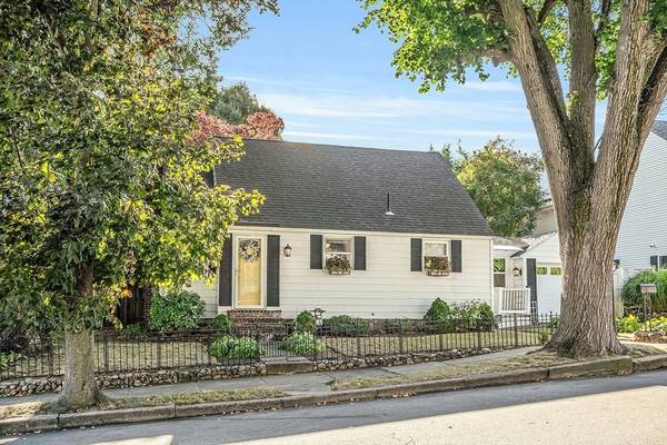 21 Stevens Street,  Lawrence,  MA 01843