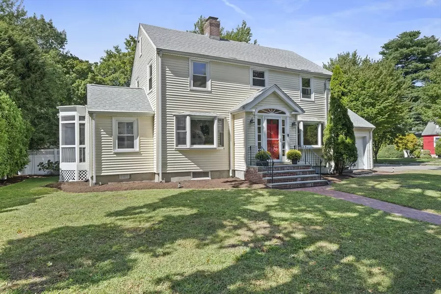 60 Crehore Dr, Newton, MA 02462