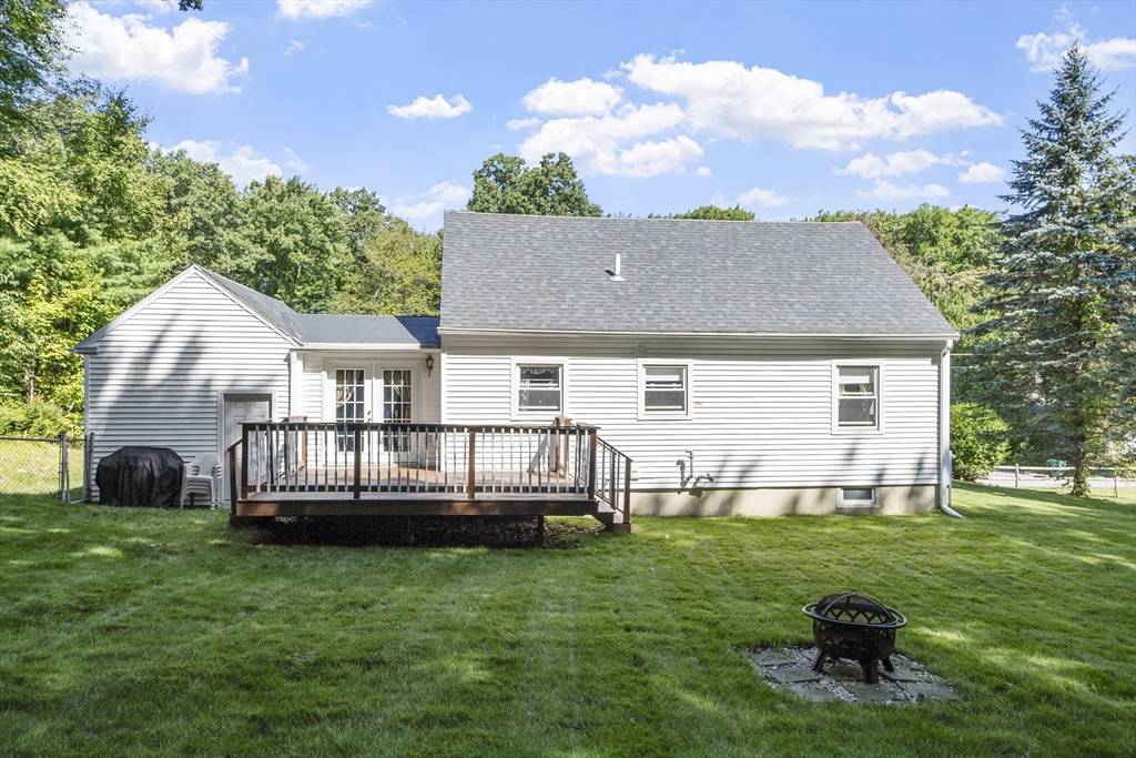 Fitchburg, MA 01420,81 Seneca Street