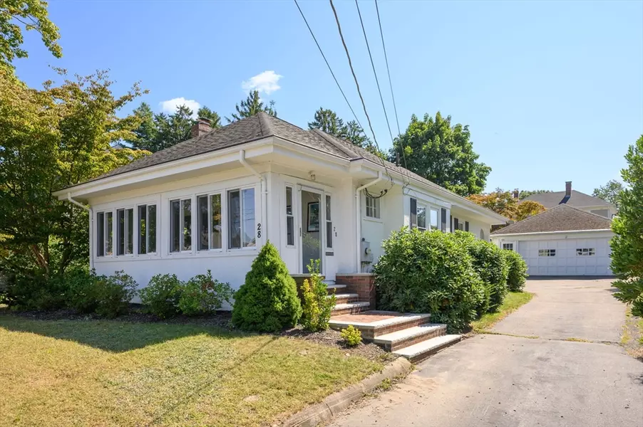 28 Hill View Rd, Braintree, MA 02184