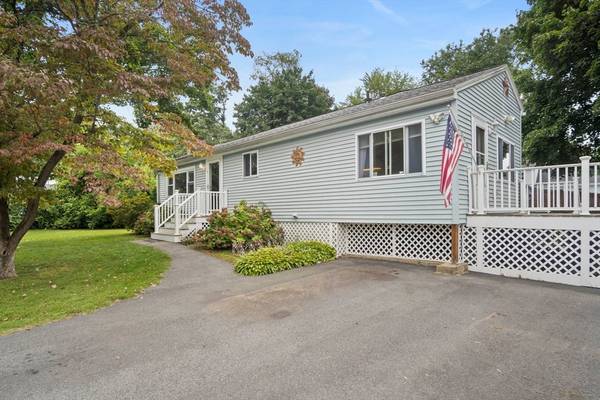 Tewksbury, MA 01876,4 Rockvale Cir