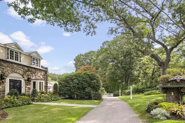 Weston, MA 02493,50 Byron Road