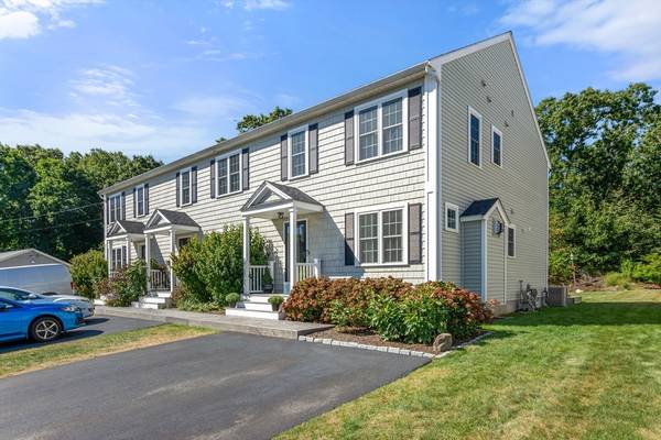 41 Suffolk St #41, Abington, MA 02351