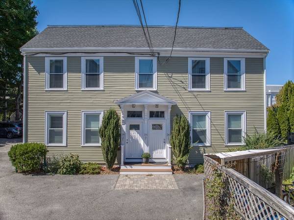 28 Titcomb St #2, Newburyport, MA 01950