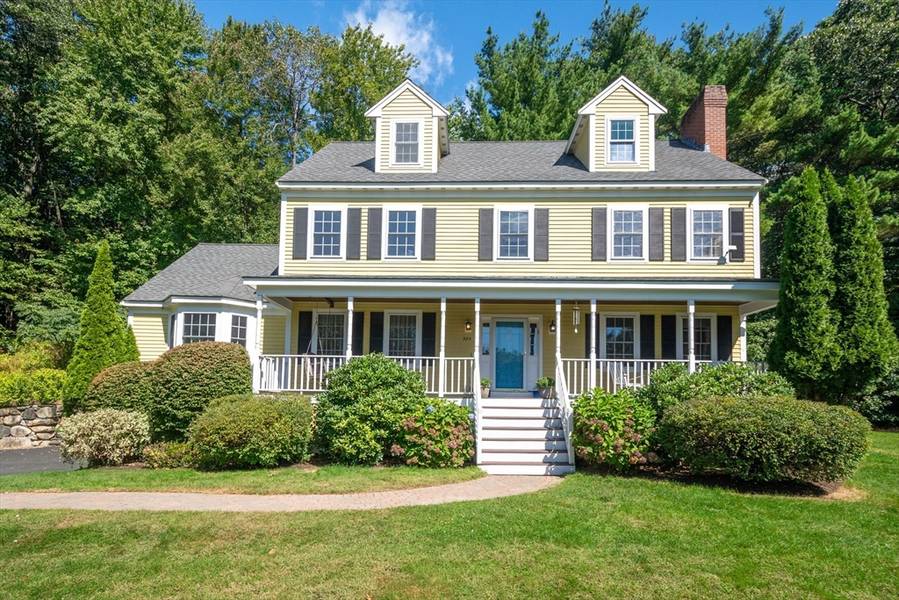 385 Middle Rd, Boxborough, MA 01719