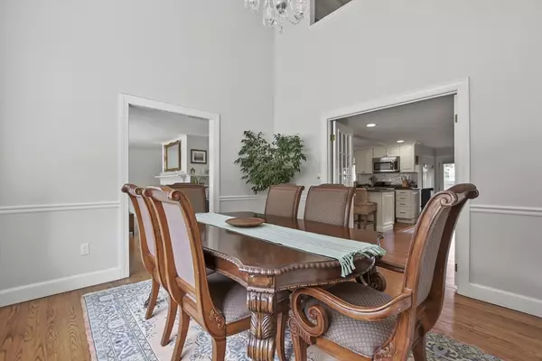 Hamilton, MA 01982,20 Moynihan Road