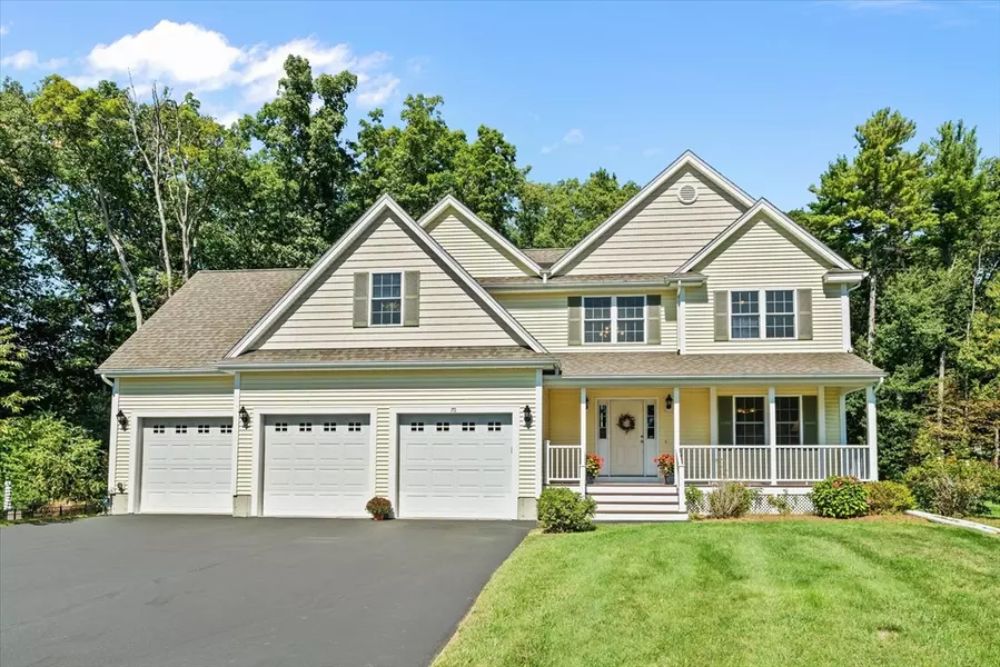 70 Wells Dr, Tewksbury, MA 01876